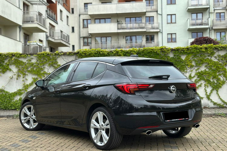 Opel Astra 1.6 Turbo Dynamic zdjęcie 3