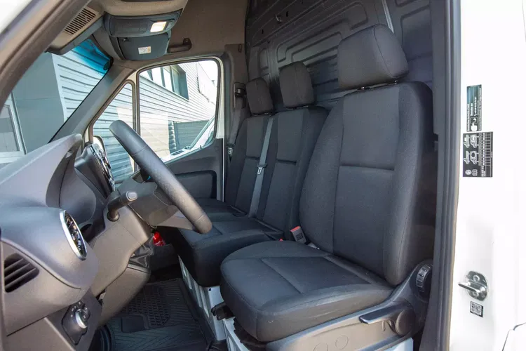 Mercedes Sprinter 317 L4H2 EKSTRA DŁUGI 15, 5 m3 zdjęcie 30