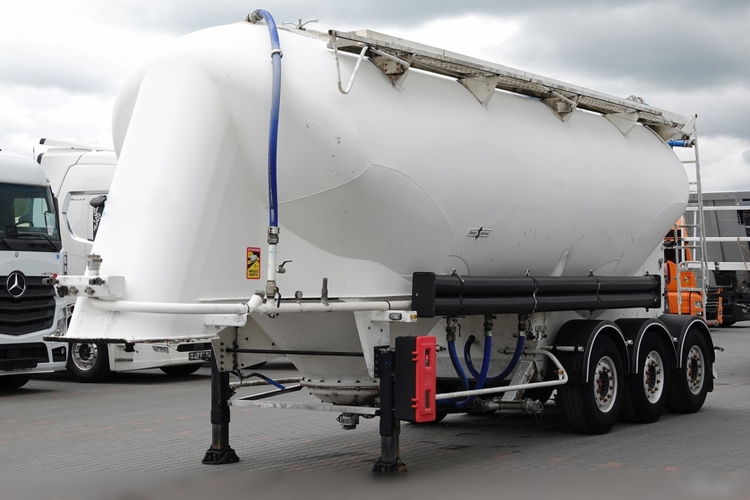 Spitzer CEMENTONACZEPA / 37 000 L / SILOS / 3 KOMORY / OSIE SAF / ALUFELGI  zdjęcie 3