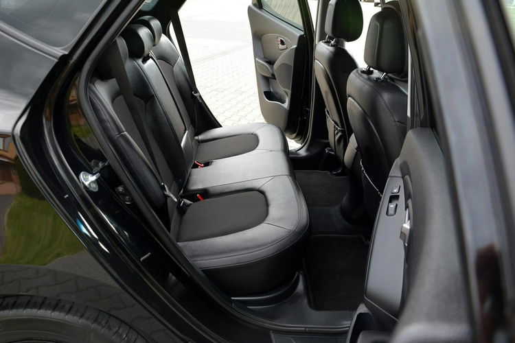 Hyundai ix35 Lift Premium Ledy Skóry Navi Kamera Parktronic Hak zdjęcie 15