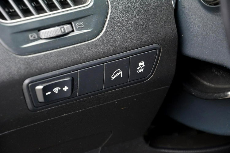 Hyundai ix35 Lift Premium Ledy Skóry Navi Kamera Parktronic Hak zdjęcie 33