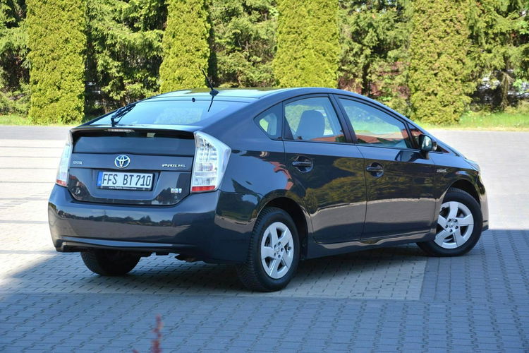 Toyota Prius 166 przebieg I-właściciel Klimatronic Head Up Keyless go z Niemiec zdjęcie 13