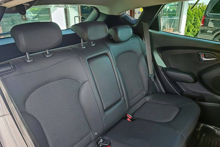 Hyundai ix35 2.0 CRDI + Style AWD (4x4) + pełny serwis ASO zdjęcie 10