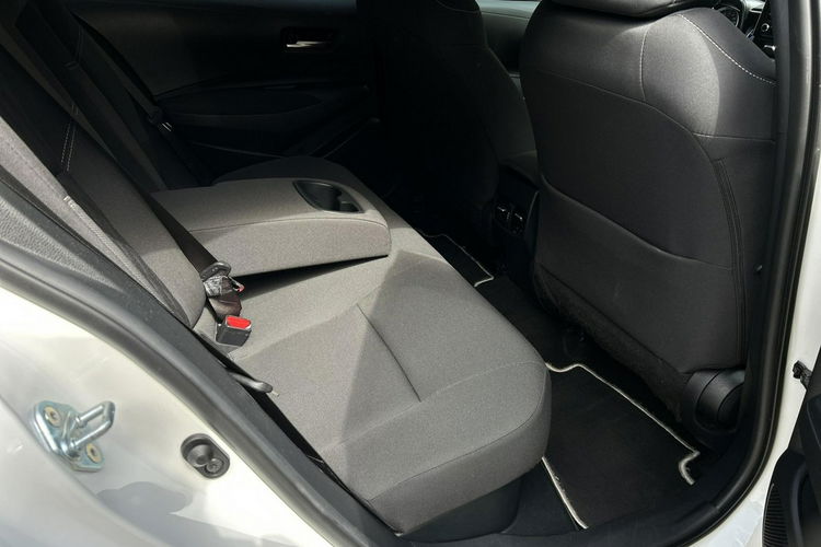 Toyota Corolla 1.8 Hybrid 122KM COMFORT, salon Polska, gwarancja zdjęcie 15
