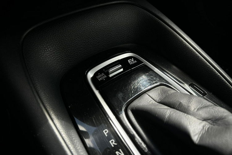 Toyota Corolla 1.8 Hybrid 122KM COMFORT, salon Polska, gwarancja zdjęcie 26