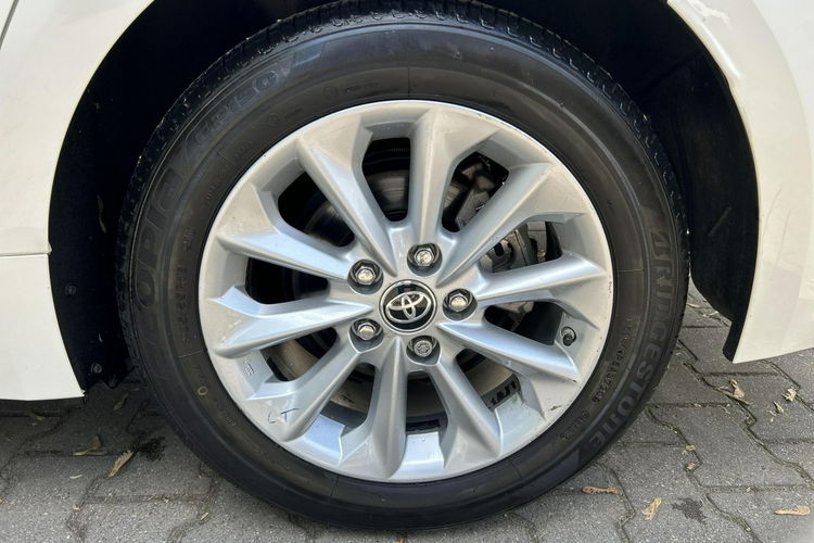 Toyota Corolla 1.8 Hybrid 122KM COMFORT, salon Polska, gwarancja zdjęcie 31