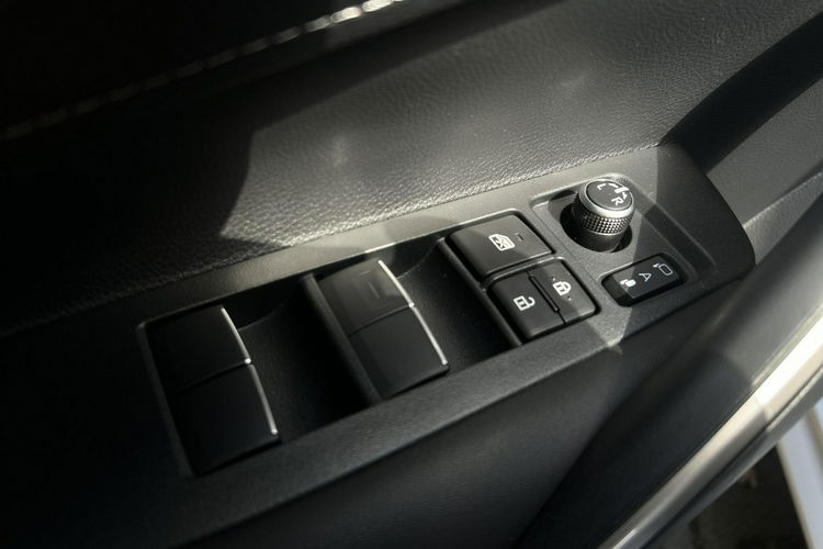 Toyota Corolla 2.0 Hybrid 197KM STYLE, salon Polska, gwarancja, FV23% zdjęcie 16