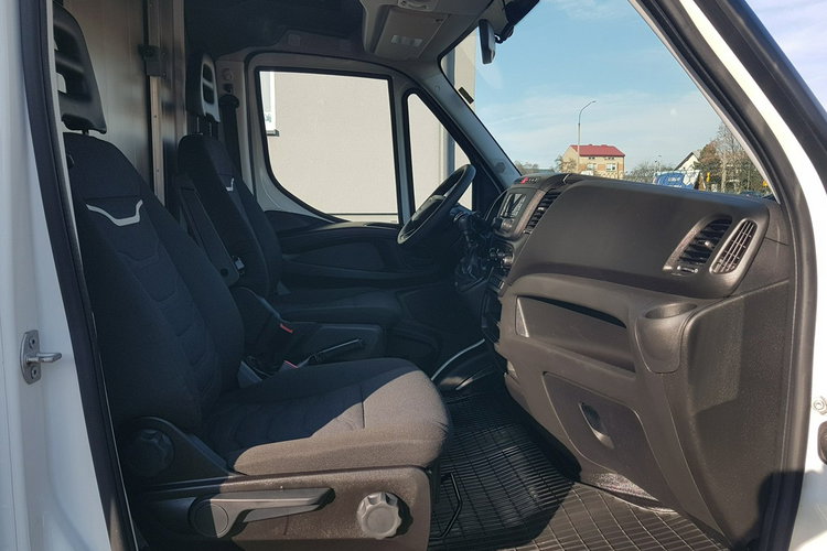 Iveco Daily KONTENER NISKOPODŁOGOWY 4.43x2.23x2.42 SKLEP BAR FOODTRUCK KAMPER AC zdjęcie 21