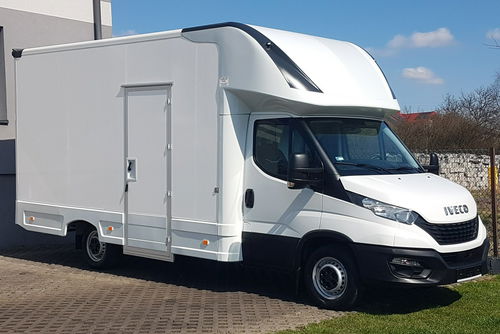 Iveco Daily KONTENER NISKOPODŁOGOWY 4.43x2.23x2.42 SKLEP BAR FOODTRUCK KAMPER AC
