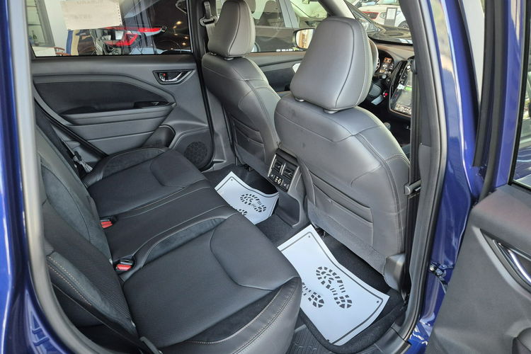 Forester Subaru Forester First Edition / Platinium / 8 Lat Gwarancji zdjęcie 12