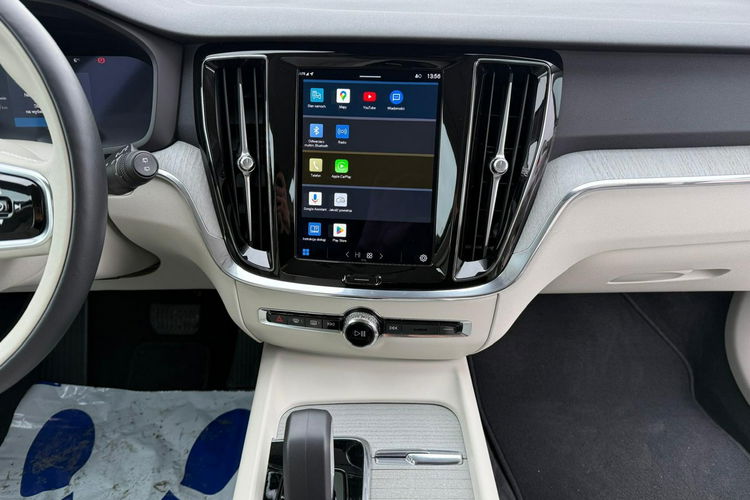 Volvo V60 Mild Hybrid Przebieg: 12.500 km zdjęcie 12