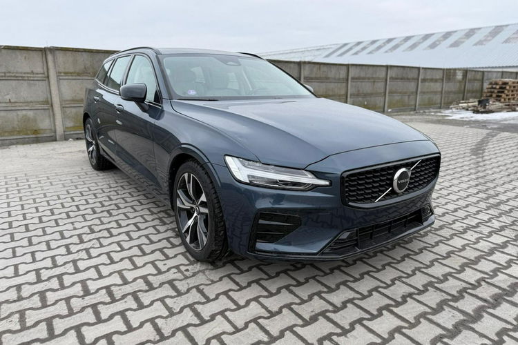 Volvo V60 Mild Hybrid Przebieg: 12.500 km zdjęcie 3