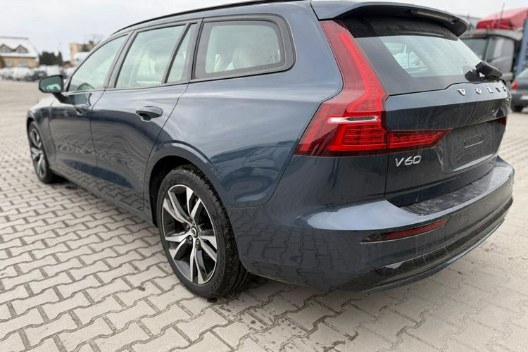 Volvo V60 Mild Hybrid Przebieg: 12.500 km zdjęcie 5
