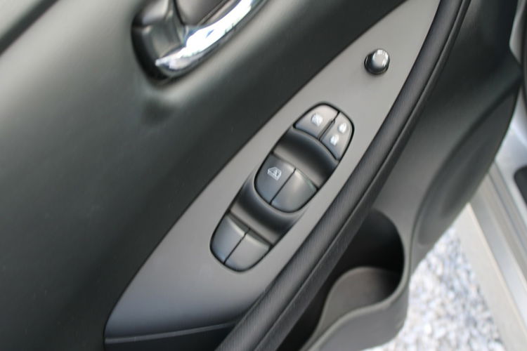 Nissan Leaf 40khw Acenta 6.6 Kw 150HP zdjęcie 14