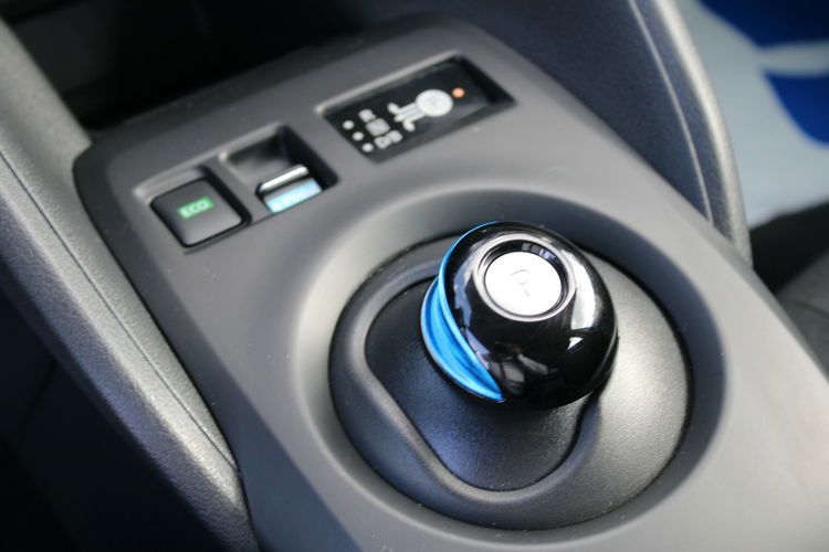 Nissan Leaf 40khw Acenta 6.6 Kw 150HP zdjęcie 26