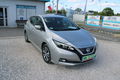 samochód osobowy Nissan zdjęcie 3