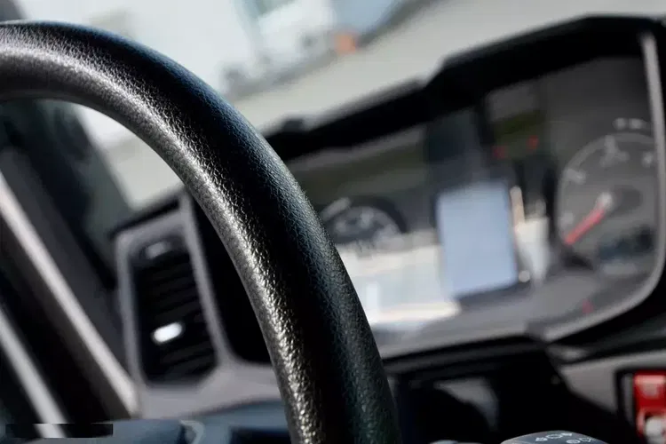 Scania R450 RETARDER | ADR | STANDARD | NAWIGACJA | 2 ŁÓŻKA | 1.300 L | MIĘDZYOSIE zdjęcie 30