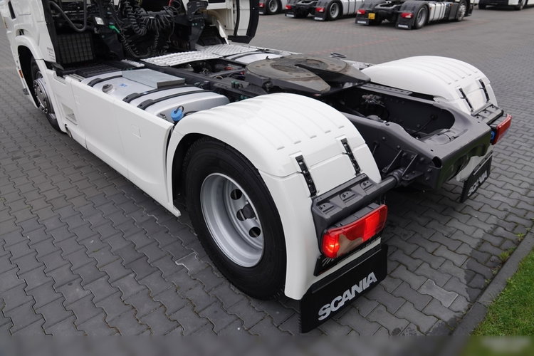 Scania R 450 / RETARDER / KLIMA POSTOJOWA / OPONY 100% / PO KONTRAKCIE SERWISOWYM zdjęcie 15