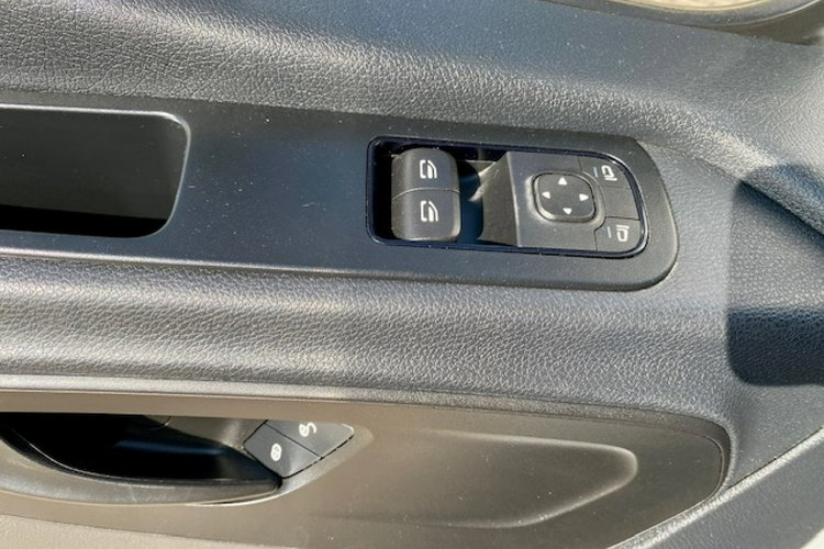 Mercedes Sprinter Salon Polska / Extra długi / 2.2 Cdi 163 KM / Klima / Gwarancja zdjęcie 13