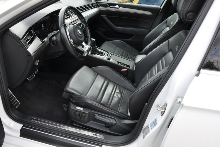 Volkswagen Passat 2.0TDI 190KM DSG Highline R-line Kamera Led AppConnect Serwis SalonPL zdjęcie 11