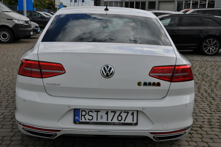 Volkswagen Passat 2.0TDI 190KM DSG Highline R-line Kamera Led AppConnect Serwis SalonPL zdjęcie 4