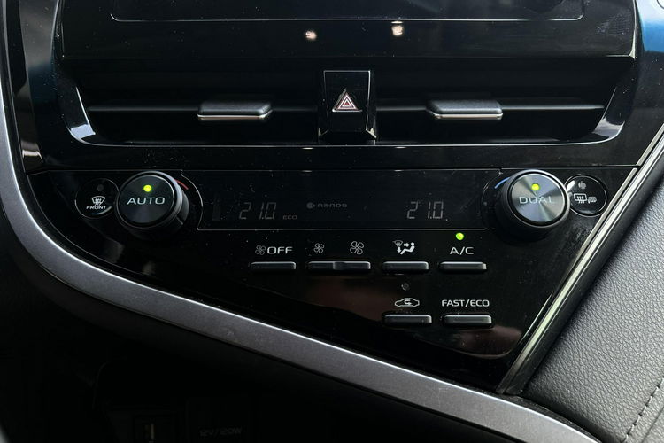 Toyota Camry 2.5 HSD 218KM COMFORT, salon Polska, gwarancja, FV23% zdjęcie 18
