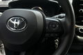 samochód osobowy Toyota zdjęcie 24