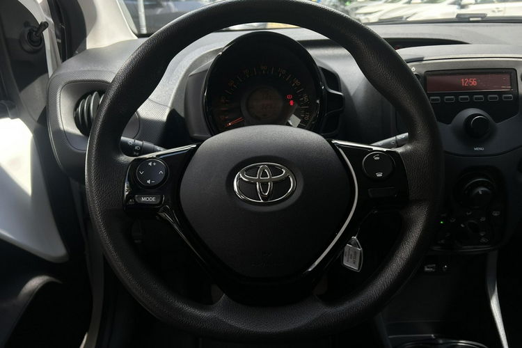 Toyota Aygo 1.0 VVTi 72KM X COMFORT, salon Polska, FV23% zdjęcie 11