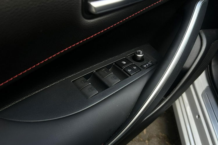 Toyota Corolla 1.8 Hybrid 140KM GR SPORT DYNAMIC, salon Polska, gwarancja, FV23% zdjęcie 19