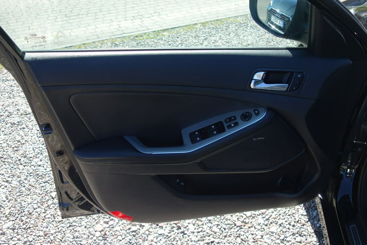 Optima Kia Optima 2014 1.7 diesel 136km automat skóry navi 169 tyś przebiegu zdjęcie 8