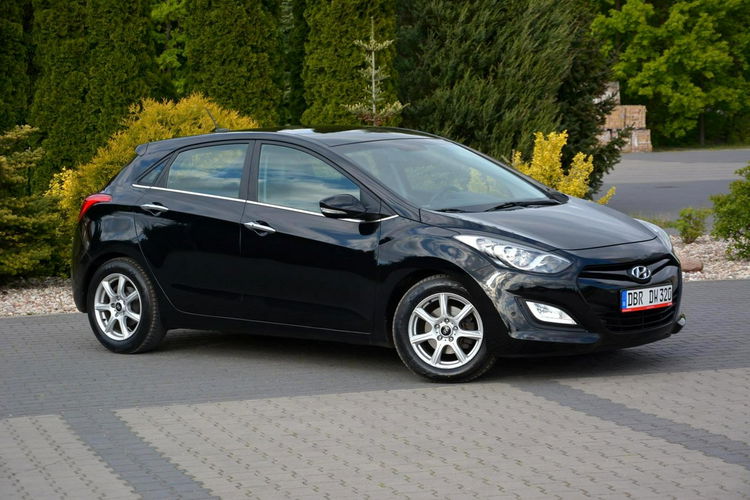 i30 Duża Navi Kamera Ledy Skóry StartStop Klimatronic ASO HYUNDAI zdjęcie 10