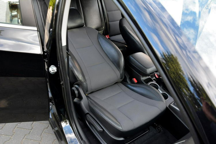 i30 Duża Navi Kamera Ledy Skóry StartStop Klimatronic ASO HYUNDAI zdjęcie 20