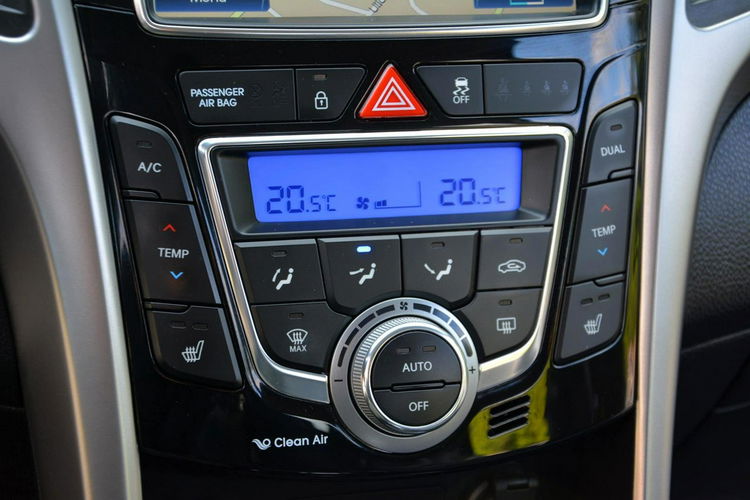 i30 Duża Navi Kamera Ledy Skóry StartStop Klimatronic ASO HYUNDAI zdjęcie 29