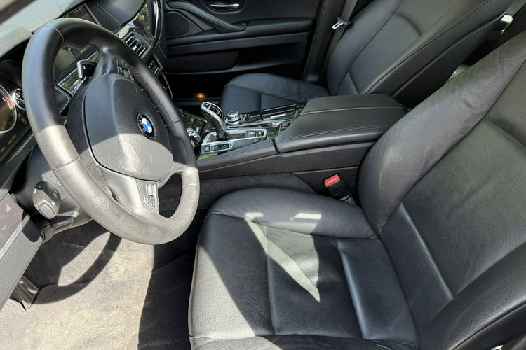 BMW 525 Bardzo zadbana - NOWY ROZRZAD zdjęcie 17