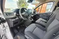 samochód dostawczy Nissan zdjęcie 13