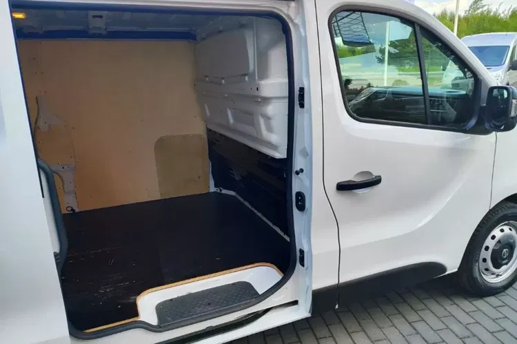 Nissan Primastar zdjęcie 35