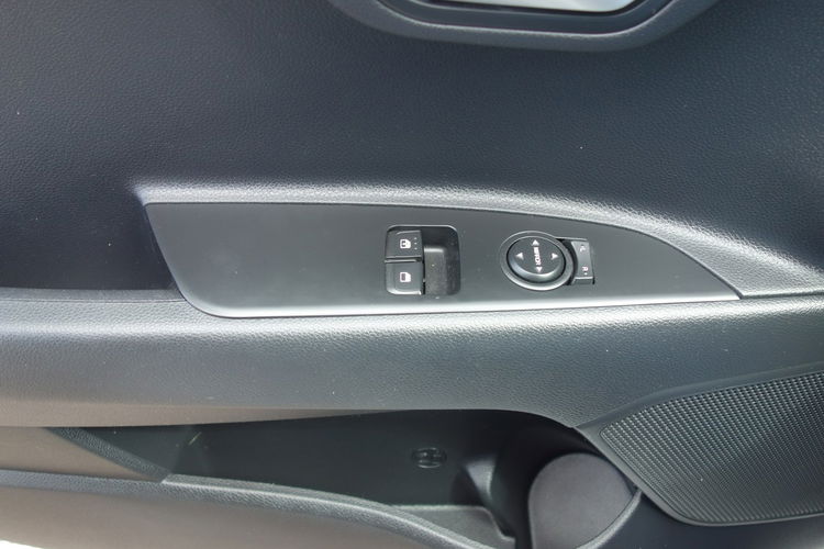 Stonic Kia Stonic 1.0 T-GDI MHEV (tzw. miękka hybryda) zdjęcie 10