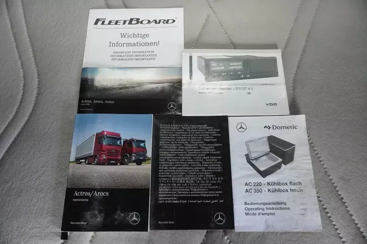 Mercedes Arocs 3563 8×4 / 630 KM / oś skrętna / Zabudowa z kłonicami zdjęcie 60