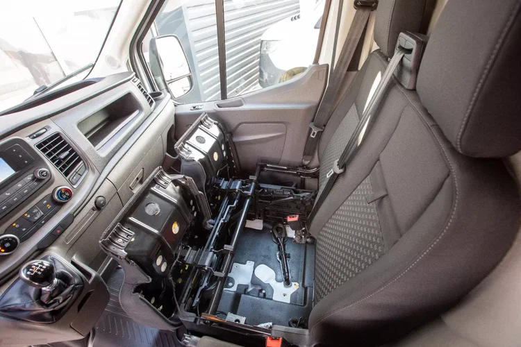 Ford Transit 170KM L4H3 Furgon TREND BUSINESS zdjęcie 15