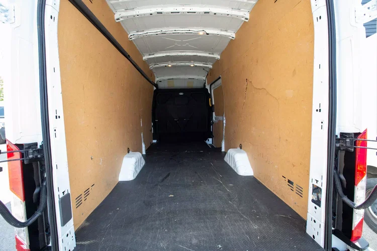 Ford Transit 170KM L4H3 Furgon TREND BUSINESS zdjęcie 18