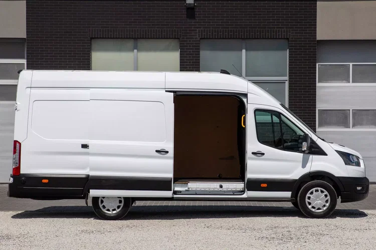 Ford Transit 170KM L4H3 Furgon TREND BUSINESS zdjęcie 4