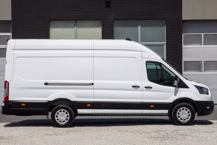 Ford Transit 170KM L4H3 Furgon TREND BUSINESS zdjęcie 5