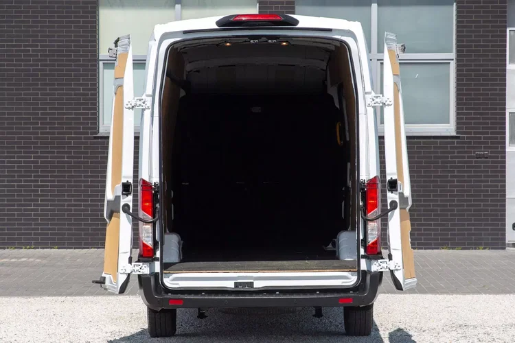 Ford Transit 170KM L4H3 Furgon TREND BUSINESS zdjęcie 8