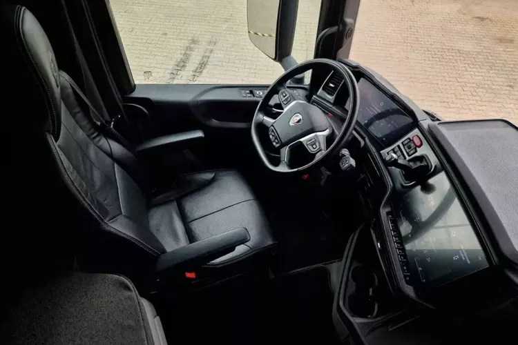 Scania S460A4x2EB MEGA zdjęcie 13