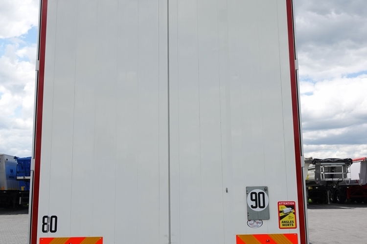 Renault T 440 / 6X2 / SOLÓWKA / FIRANKA 9.5 M / KLIMA POSTOJOWA / WINDA / ALUFELGI / OŚ PODNOSZONA / PO KONTRAKCIE SERWISOWYM zdjęcie 21