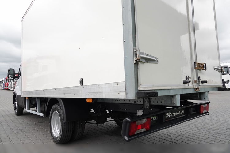 Iveco DAILY 3.0 D / KONTENER / 2020 ROK /BLIŹNIAK / SPROWADZONY / PO KONTRAKCIE SERWISOWYM zdjęcie 14
