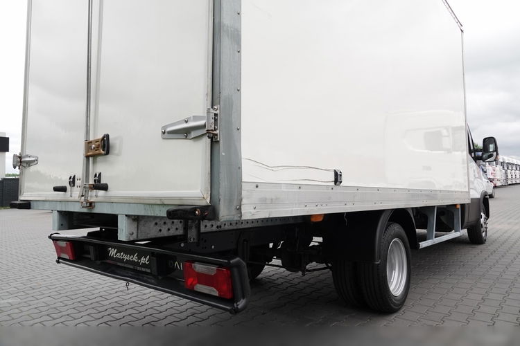Iveco DAILY 3.0 D / KONTENER / 2020 ROK /BLIŹNIAK / SPROWADZONY / PO KONTRAKCIE SERWISOWYM zdjęcie 16