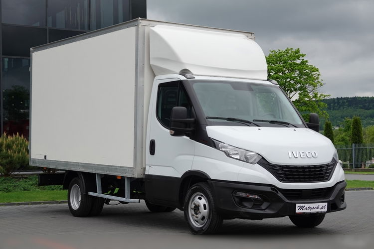 Iveco DAILY 3.0 D / KONTENER / 2020 ROK /BLIŹNIAK / SPROWADZONY / PO KONTRAKCIE SERWISOWYM zdjęcie 6