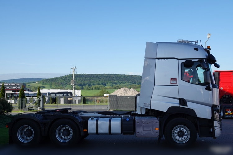 Renault C 520  / 6x4 / HYDRAULIKA / RETARDER / KLIMA POSTOJOWA / 3 OSIOWY CIĄGNIK SIODŁOWY / DMC: 70 000 KG / BOGATE WYPOSAŻENIE zdjęcie 10