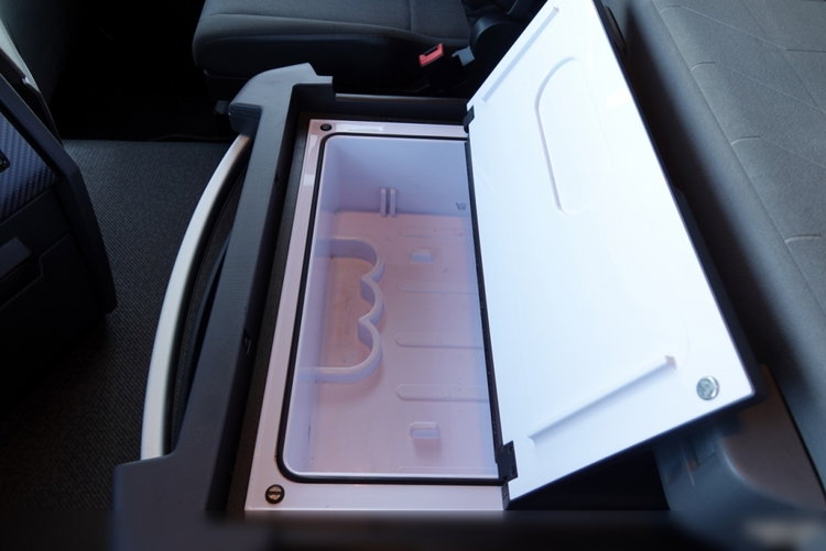 Renault C 520  / 6x4 / HYDRAULIKA / RETARDER / KLIMA POSTOJOWA / 3 OSIOWY CIĄGNIK SIODŁOWY / DMC: 70 000 KG / BOGATE WYPOSAŻENIE zdjęcie 31